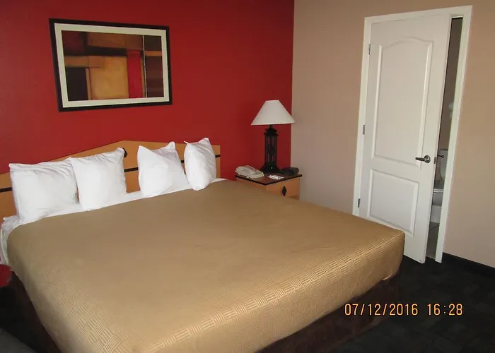 Mainstay Extended Hotel 4*