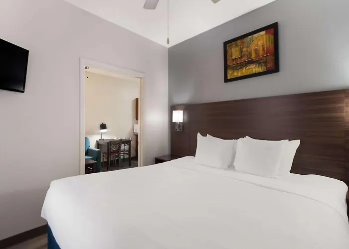 Mainstay Extended Hotel 4*