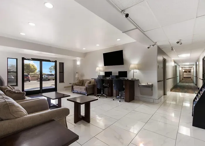 Mainstay Extended Hotel 4*