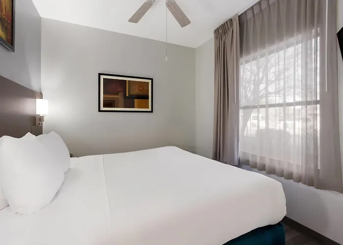 Mainstay Extended Hotel 4*